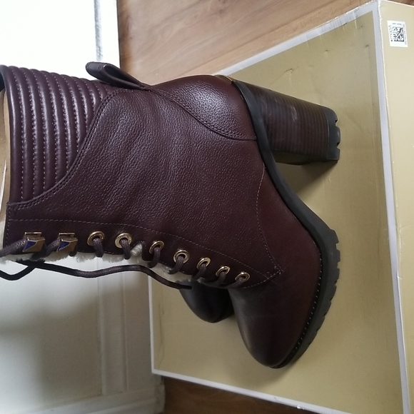Michael Kors lace up boots - Picture 8 of 8